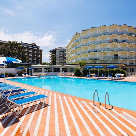 Hotel Bellevue Beach - Sul Mare Milano Marittima Bagian luar foto