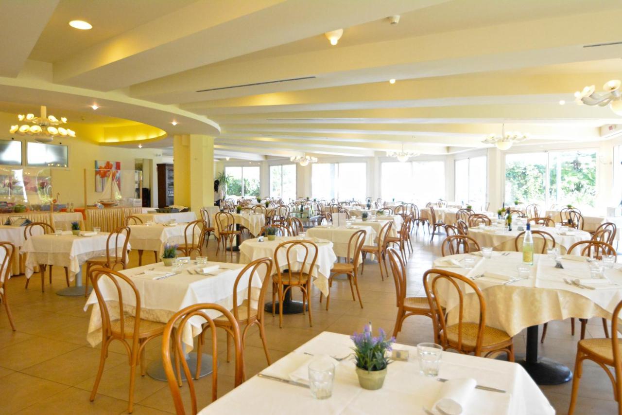 Hotel Bellevue Beach - Sul Mare Milano Marittima Bagian luar foto
