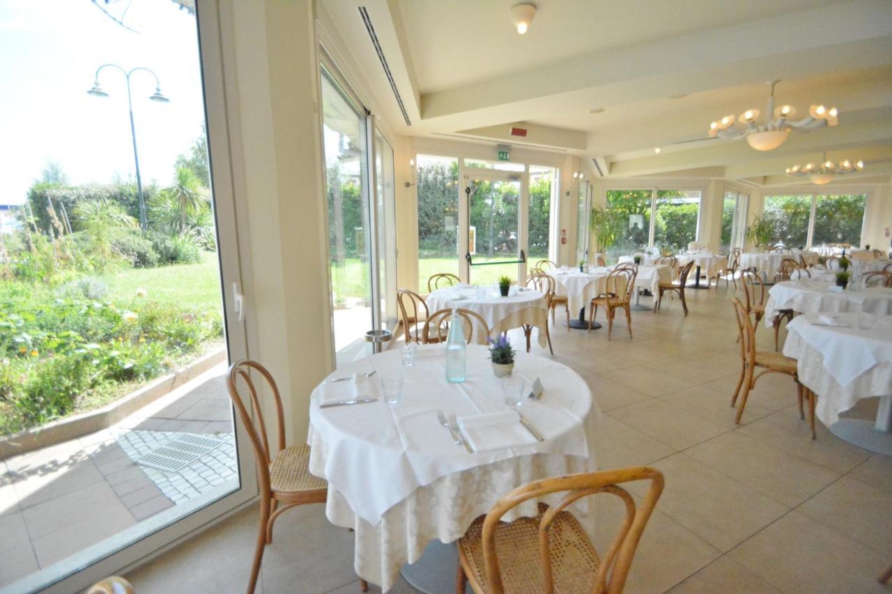 Hotel Bellevue Beach - Sul Mare Milano Marittima Bagian luar foto
