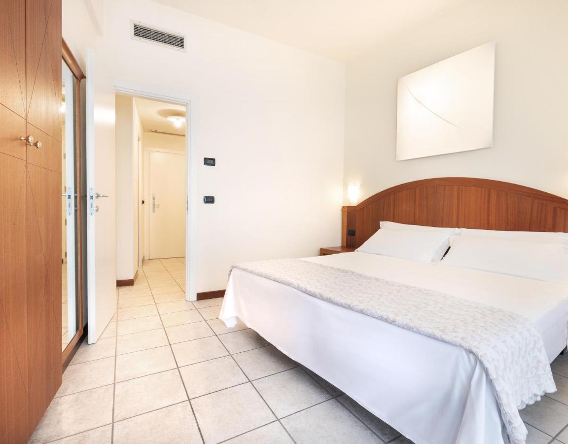 Hotel Bellevue Beach - Sul Mare Milano Marittima Bagian luar foto