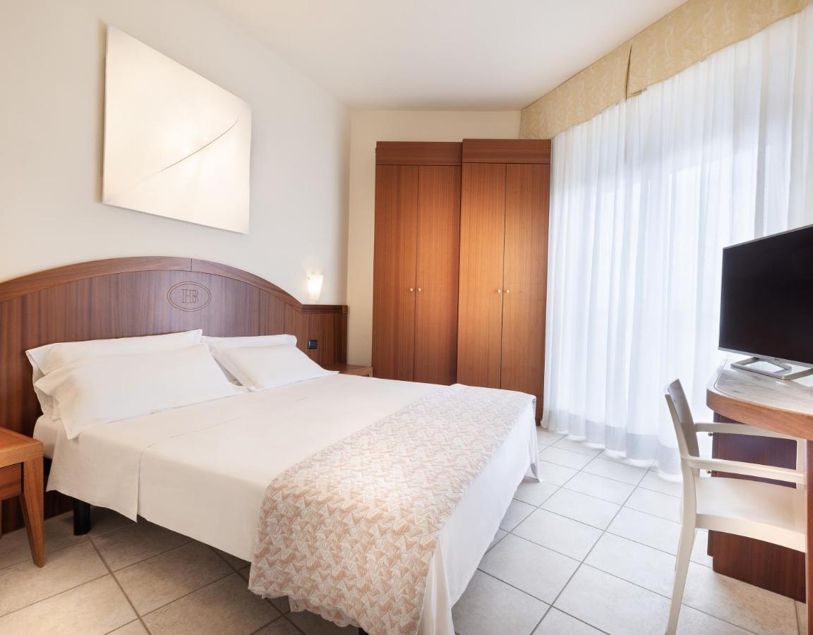 Hotel Bellevue Beach - Sul Mare Milano Marittima Bagian luar foto