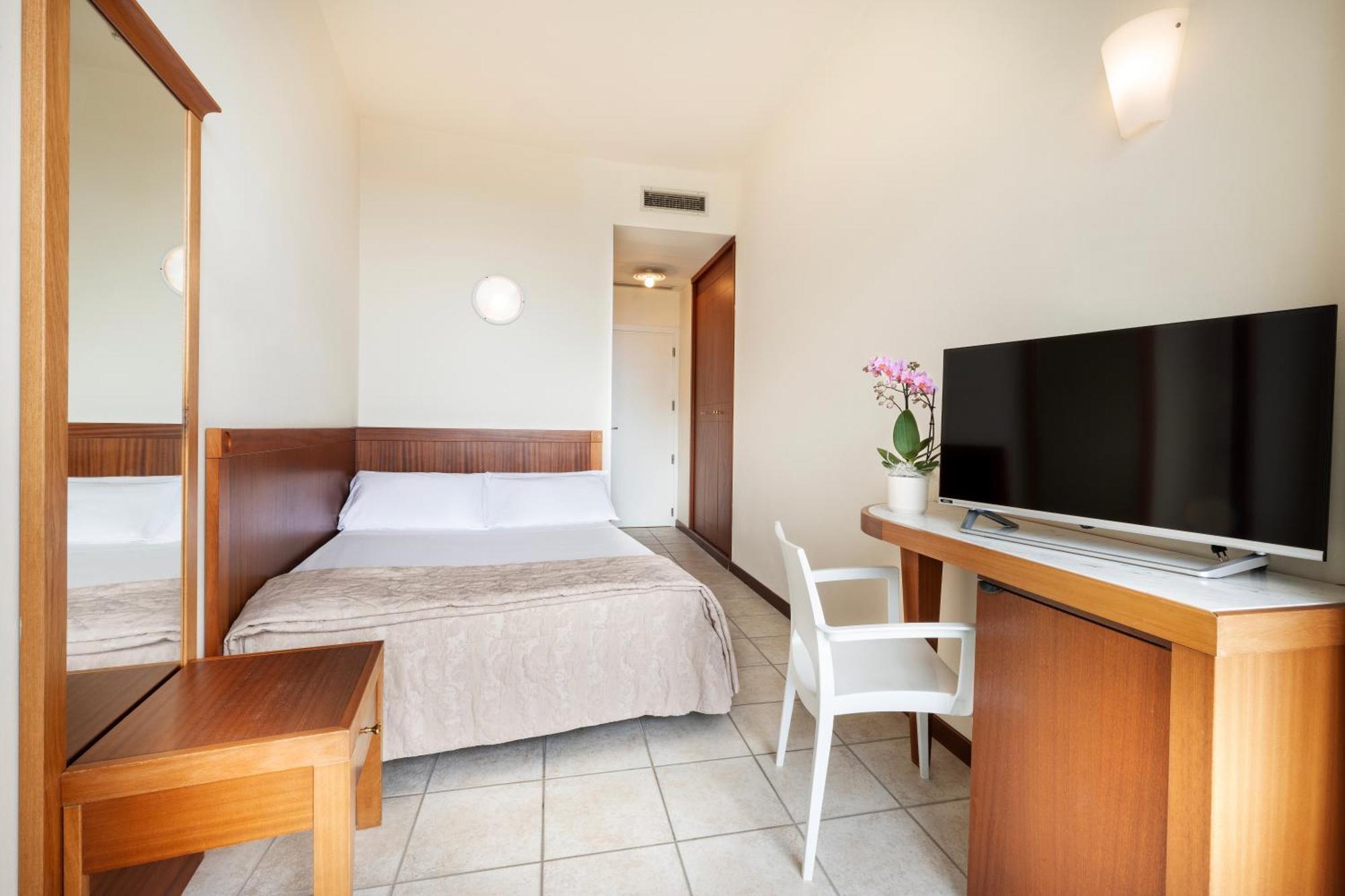 Hotel Bellevue Beach - Sul Mare Milano Marittima Bagian luar foto